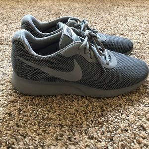 Nike Roshe Run Shoes